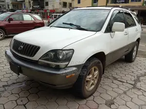 Lexus RX 300 2WD 2000 White