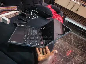 Laptop Lenovo 300e 4GB SSD 60GB