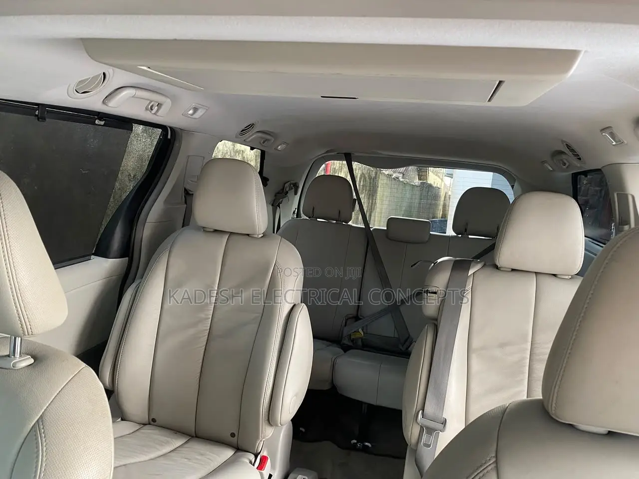 Toyota Sienna 2012 White