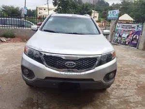 Kia Sorento 2012 Silver