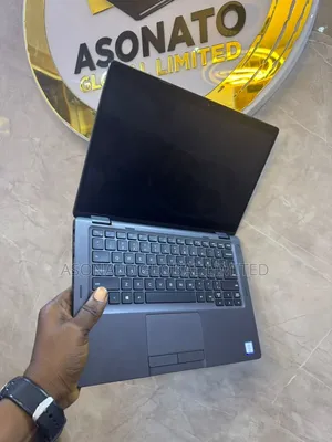 Laptop Dell Latitude 5300 2-in-1 8GB Intel Core i7 SSD 256GB