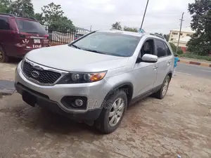 Kia Sorento 2012 Silver