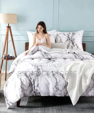 Bedsure Get Cozy Marble Pattern KING Duvet + 2 Pillowcases