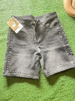 Short Jeans