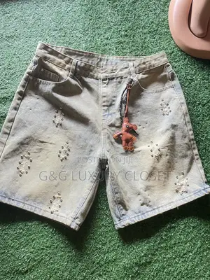 Short Jeans