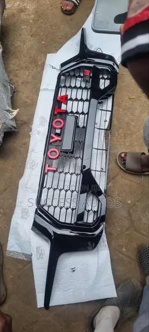 Front Grille Hiliux 2020 GR Sport