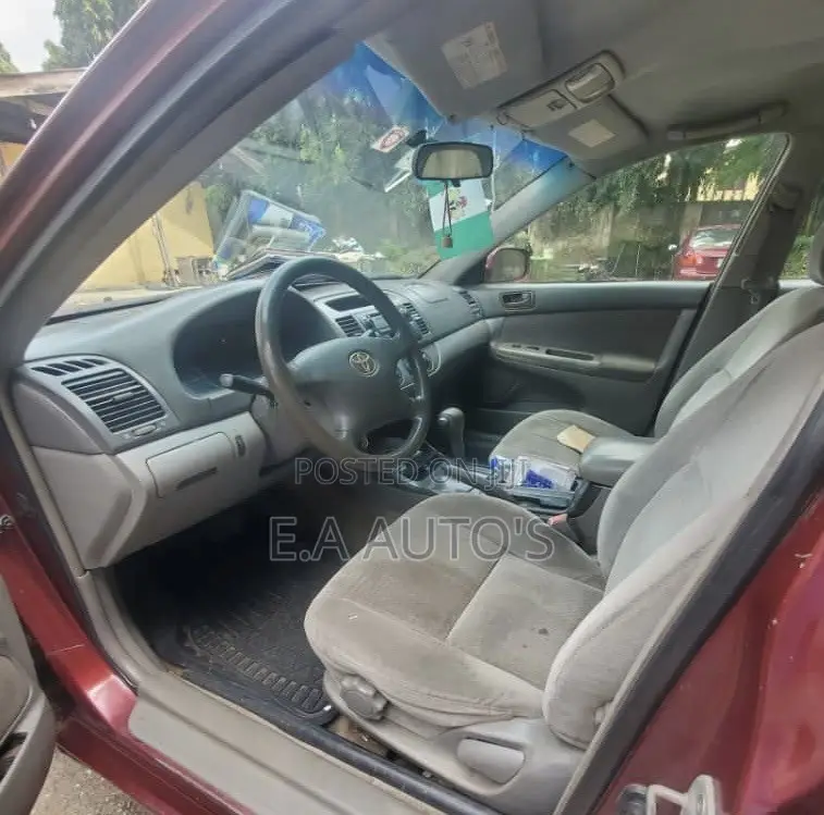 Toyota Camry 2004 Red