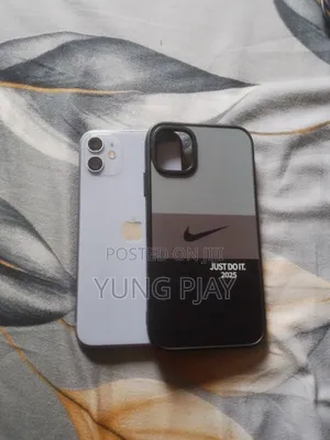 Apple iPhone 11 64 GB Gray