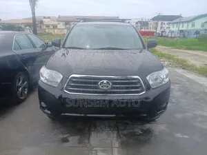 Toyota Highlander Base 2010 Black