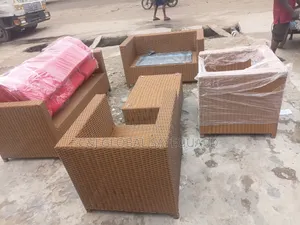 Quality 7 Seater Outdoor Chairs With Table.