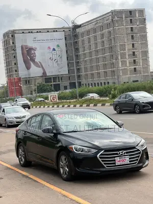 Hyundai Elantra SE Sedan FWD (2.0L 4cyl 6M) 2017 Black