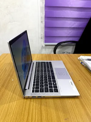 Laptop HP EliteBook 830 G7 8GB Intel Core i5 SSD 256GB
