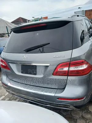 Mercedes-Benz M Class ML350 4MATIC 4dr SUV AWD (3.5L 6cyl 7A) 2015 Gray