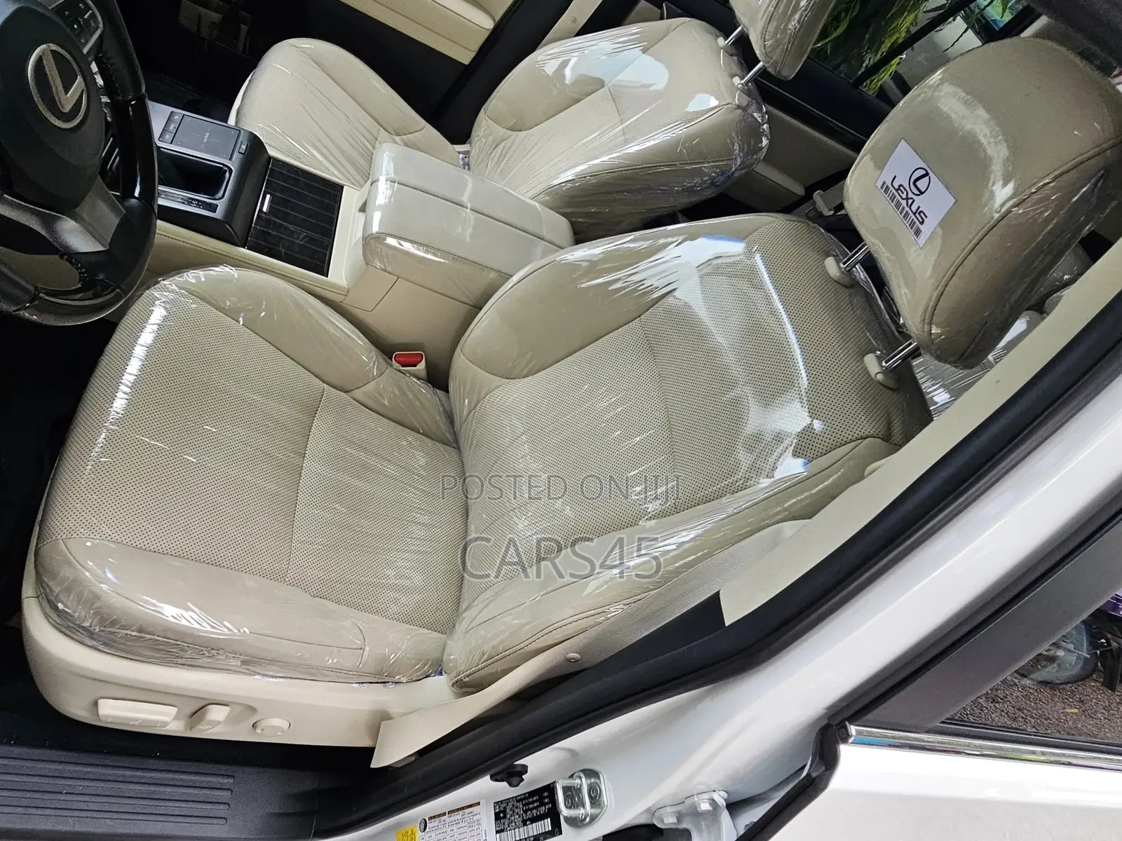 Lexus GX 2023 White