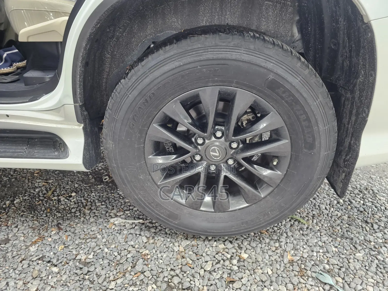 Lexus GX 2023 White