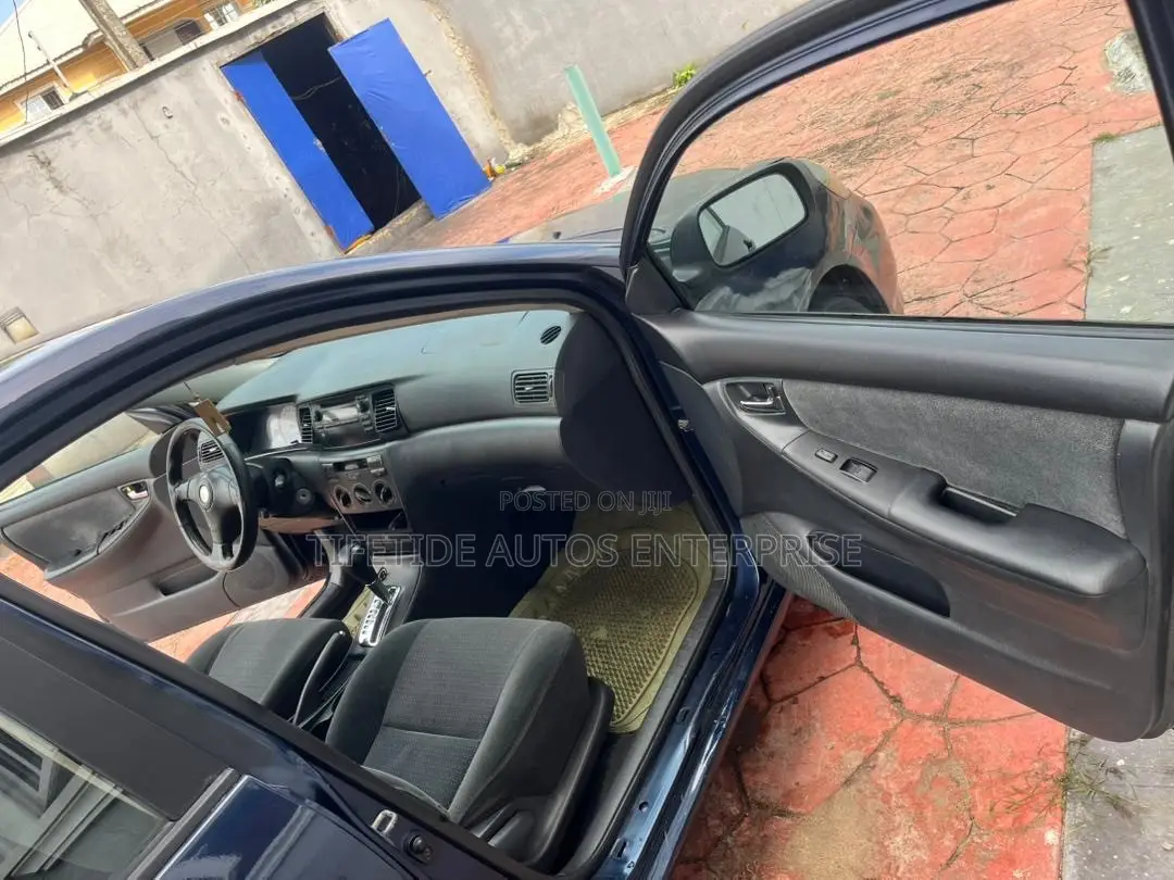 Toyota Corolla 2005 Blue