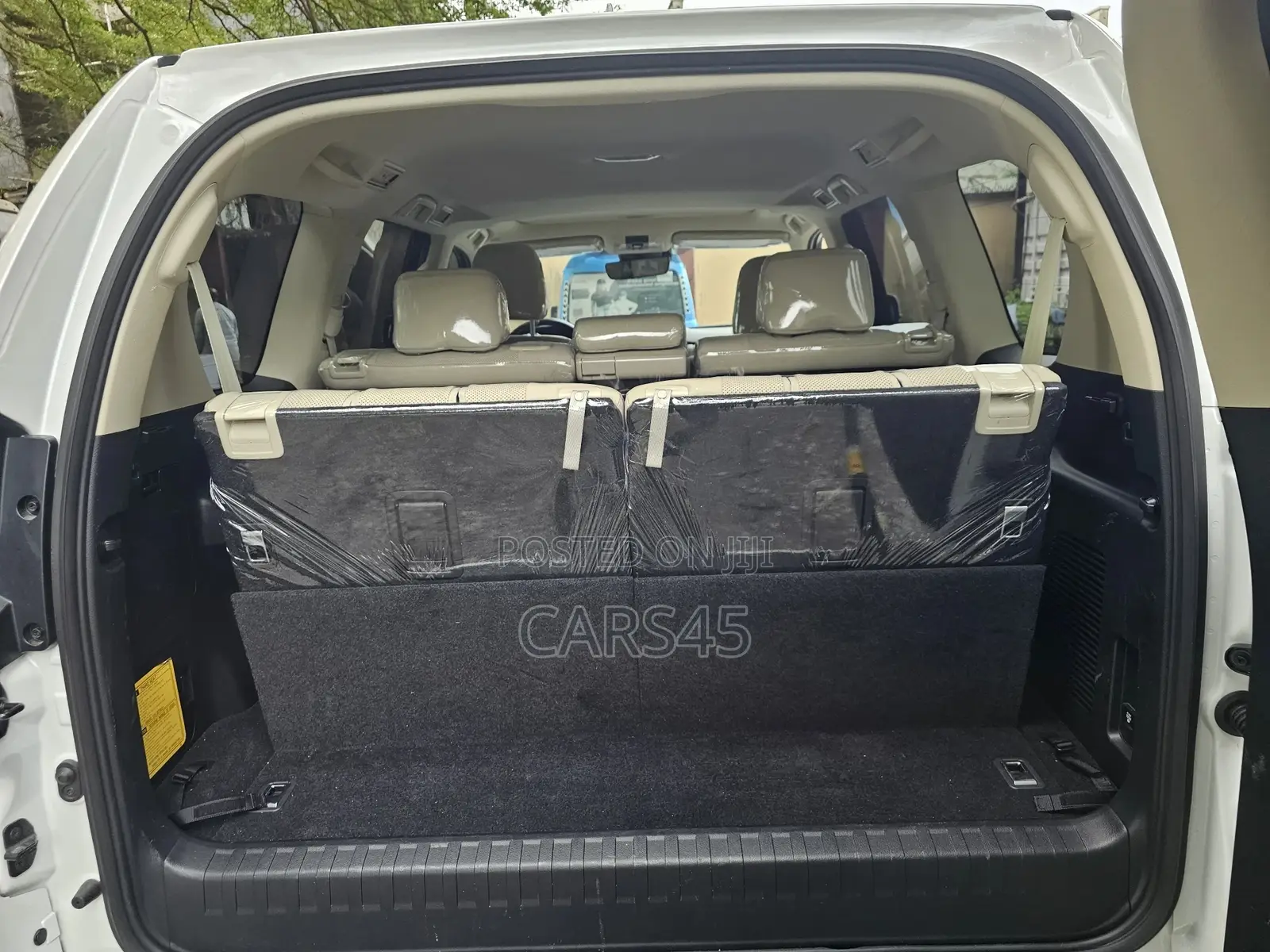 Lexus GX 2023 White