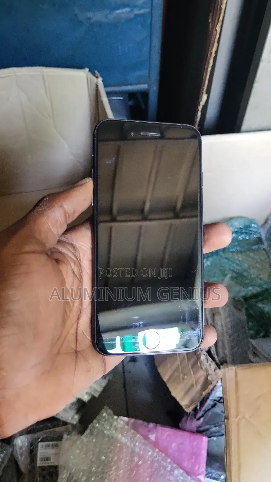 Apple iPhone SE (2020) 64 GB Black