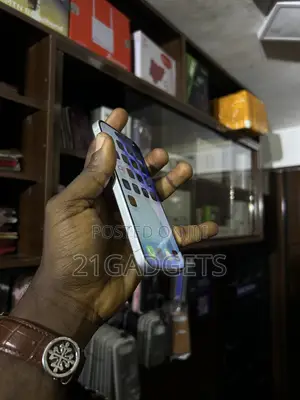 Apple iPhone 16 128 GB White