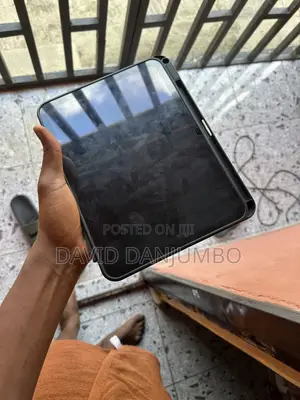 Apple iPad (2025) 128 GB Silver