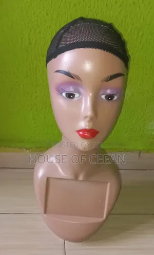 Mannequin Head