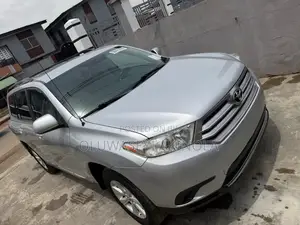 Toyota Highlander 2012 Silver