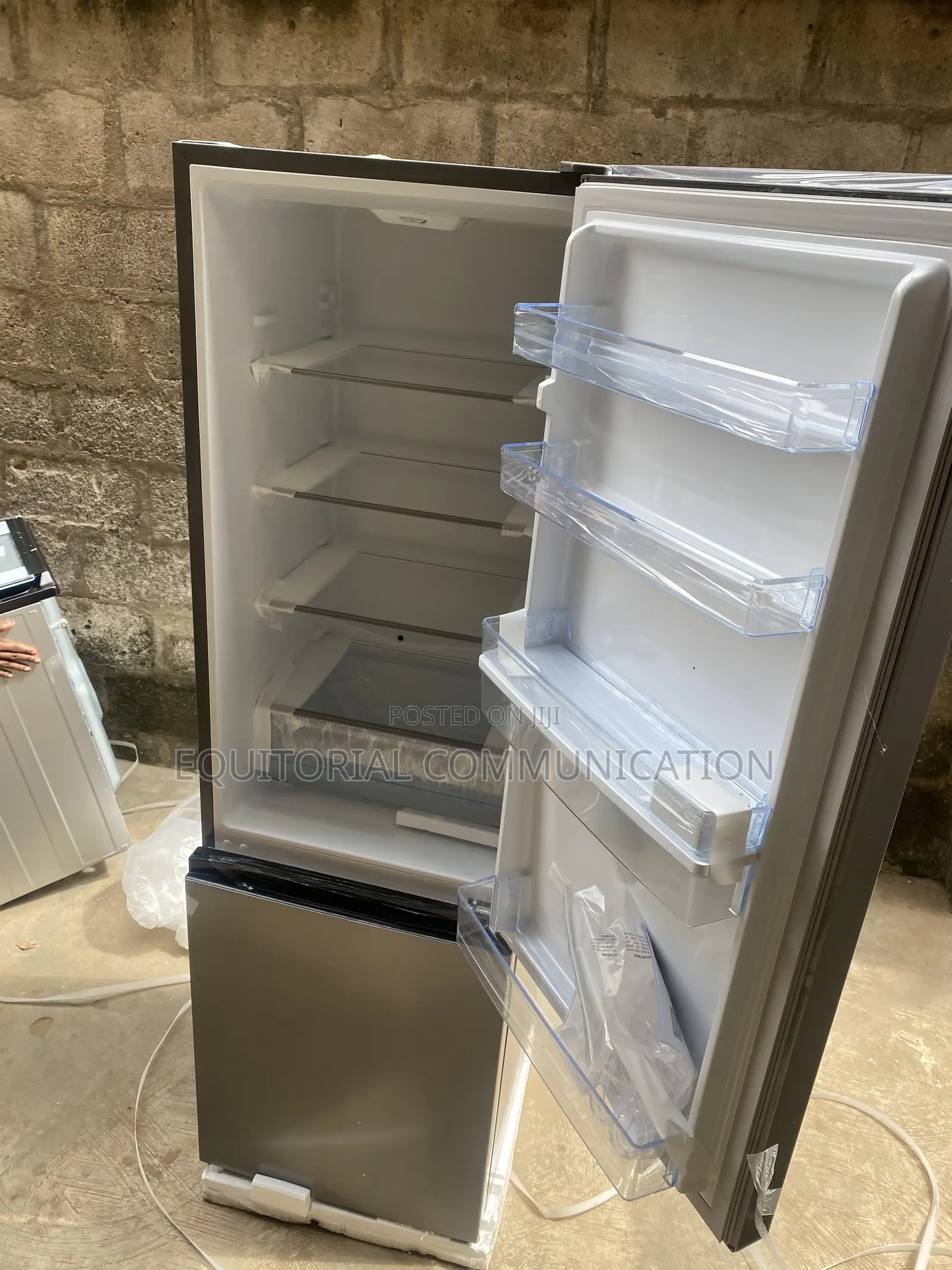 Hisense 264L RD-35DCB Double Door Bottom Freezer Fridge