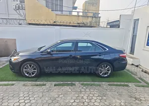 Toyota Camry LE 4dr Sedan (2.5L 4cyl 6A) 2017 Gray
