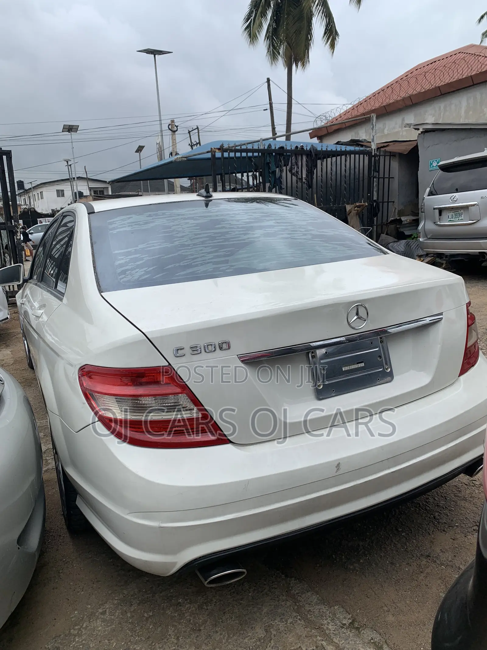 Mercedes-Benz C300 2010 White