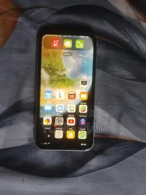 Apple iPhone XR 64 GB White
