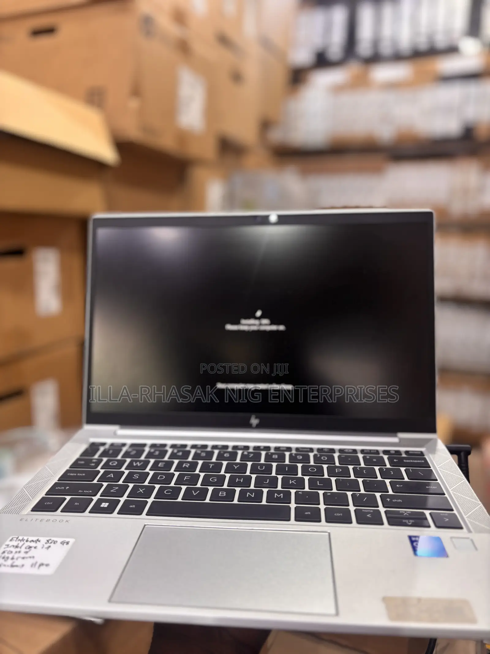 Laptop HP EliteBook 830 G8 16GB Intel Core i7 SSD 512GB