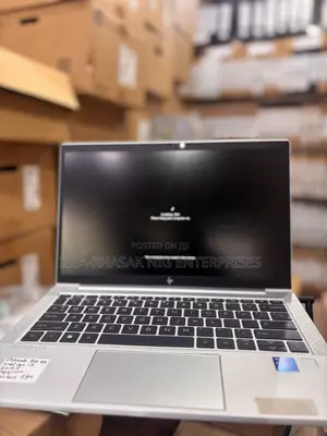 Laptop HP EliteBook 830 G8 16GB Intel Core i7 SSD 512GB