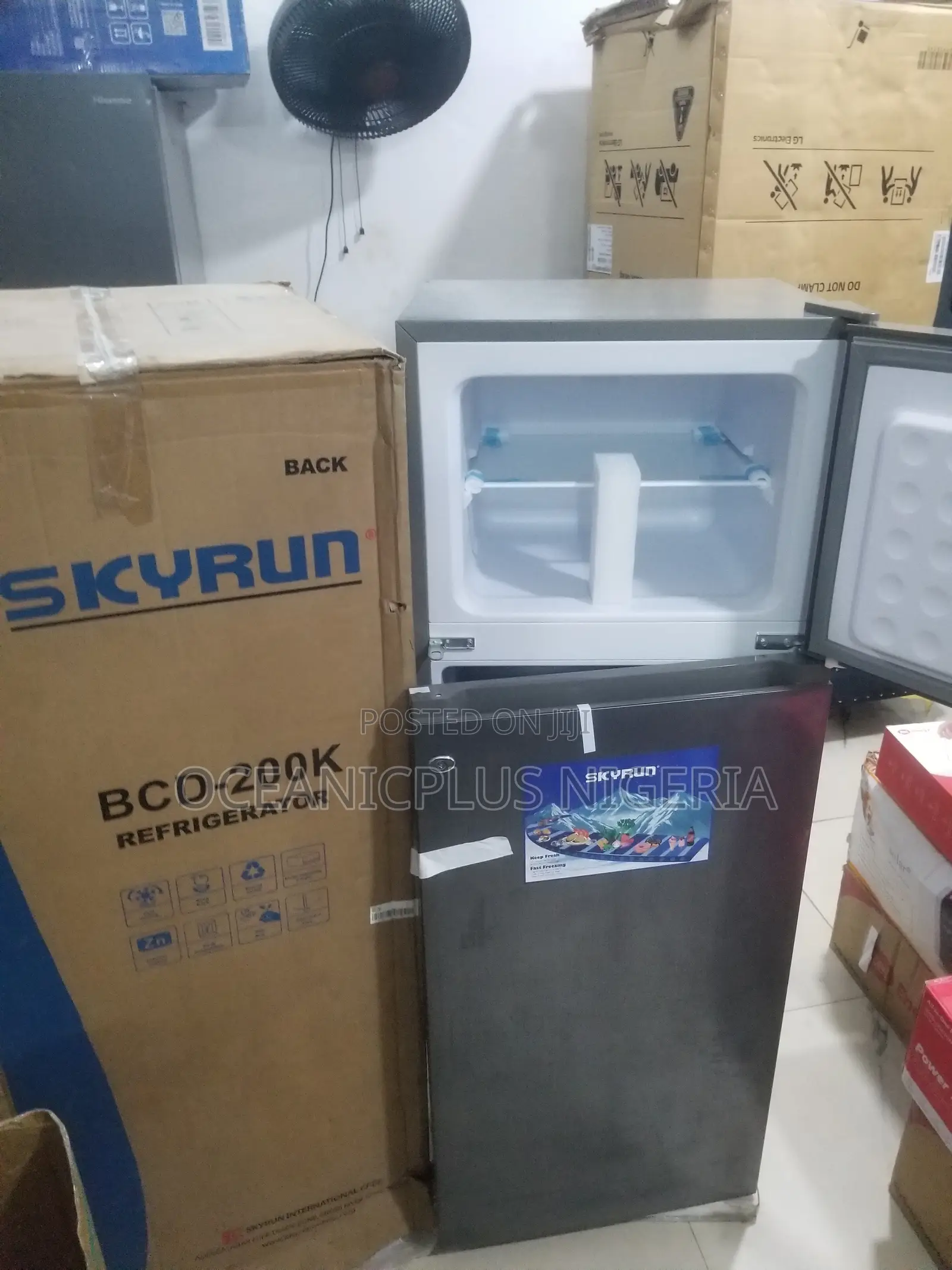 Skyrun BCD-200 Sleek Refrigerator