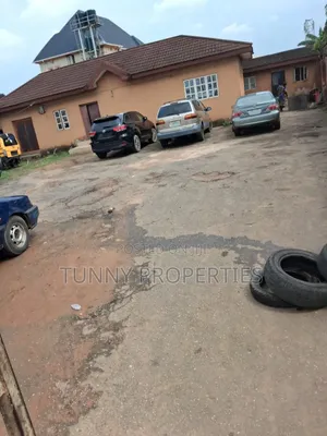 8bdrm Bungalow in Mangoro for sale