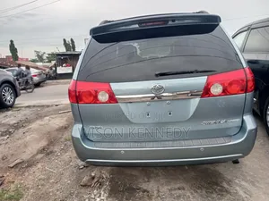 Toyota Sienna 2008 Blue