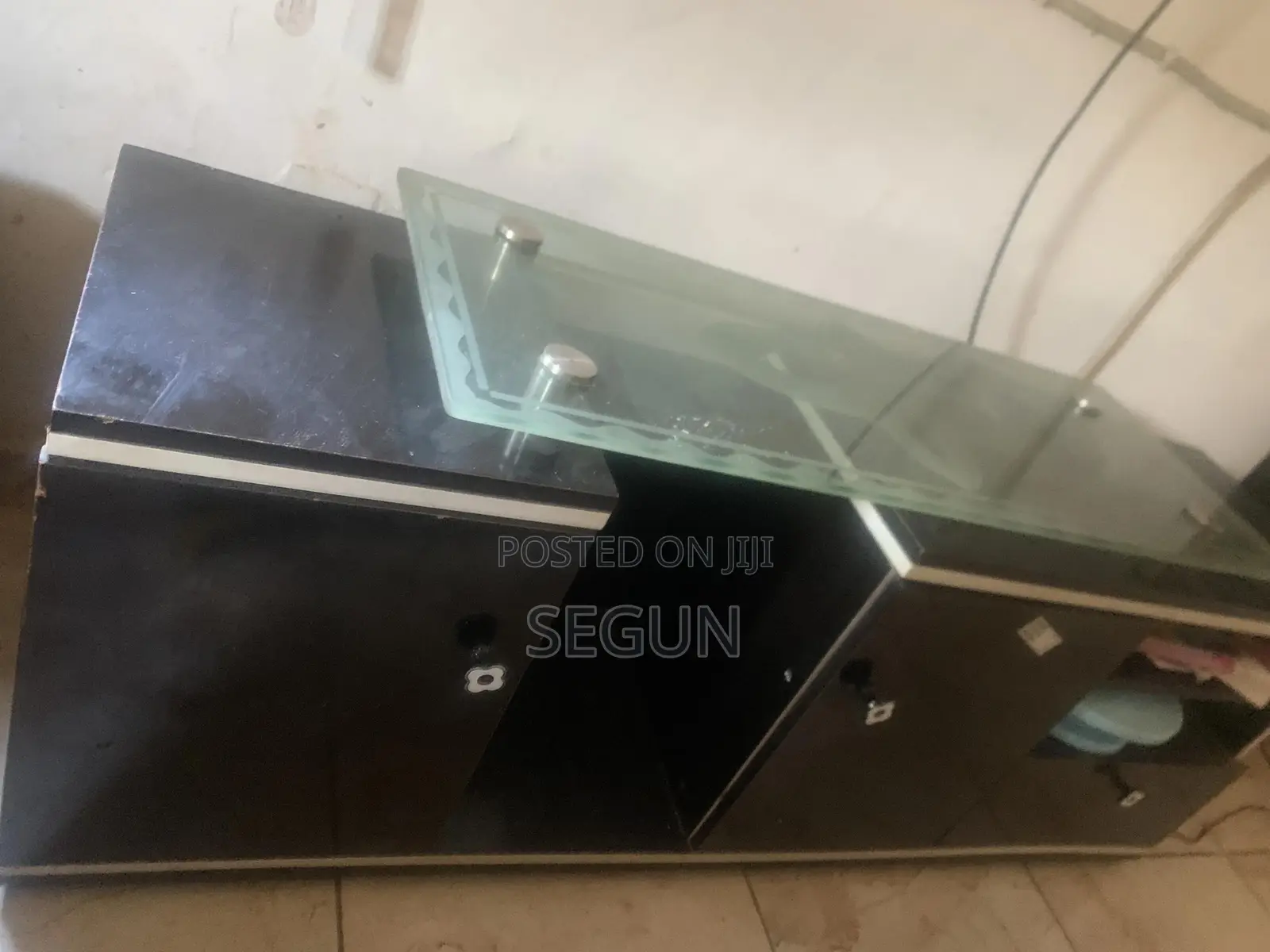 TV Stands Black