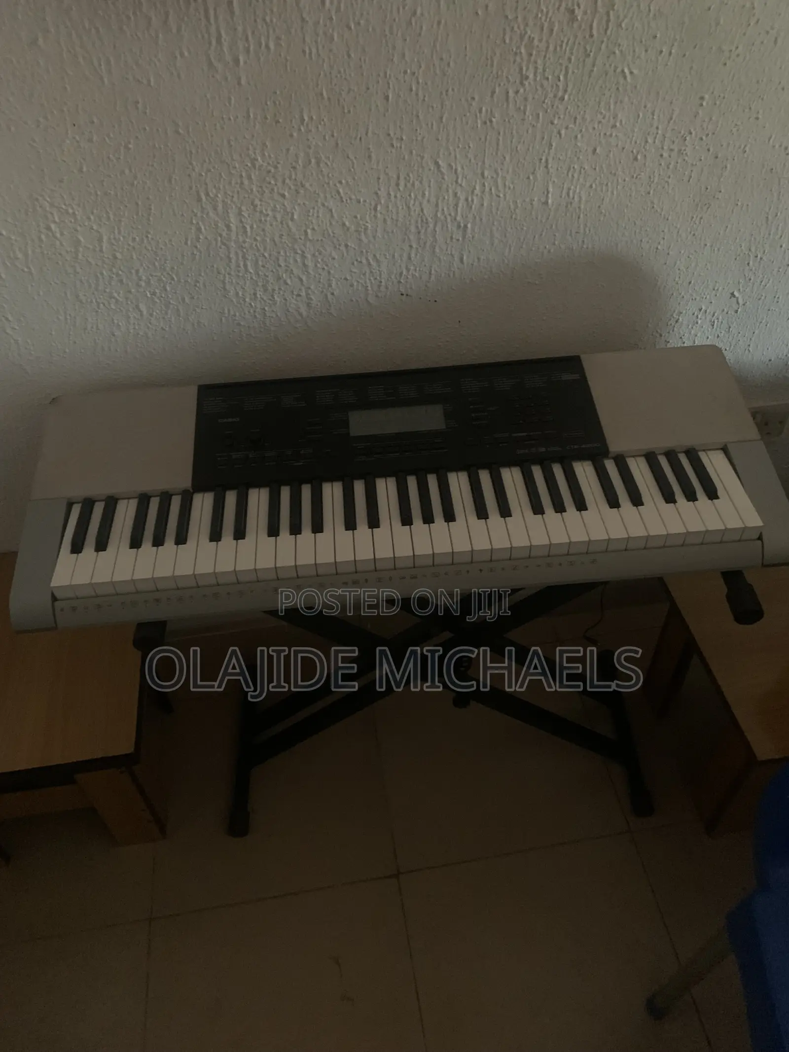 Electronic Keyboard Piano