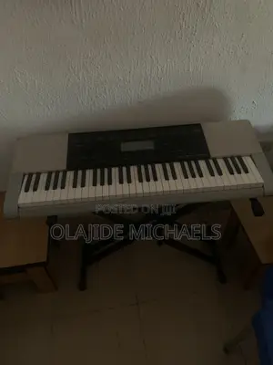 Electronic Keyboard Piano