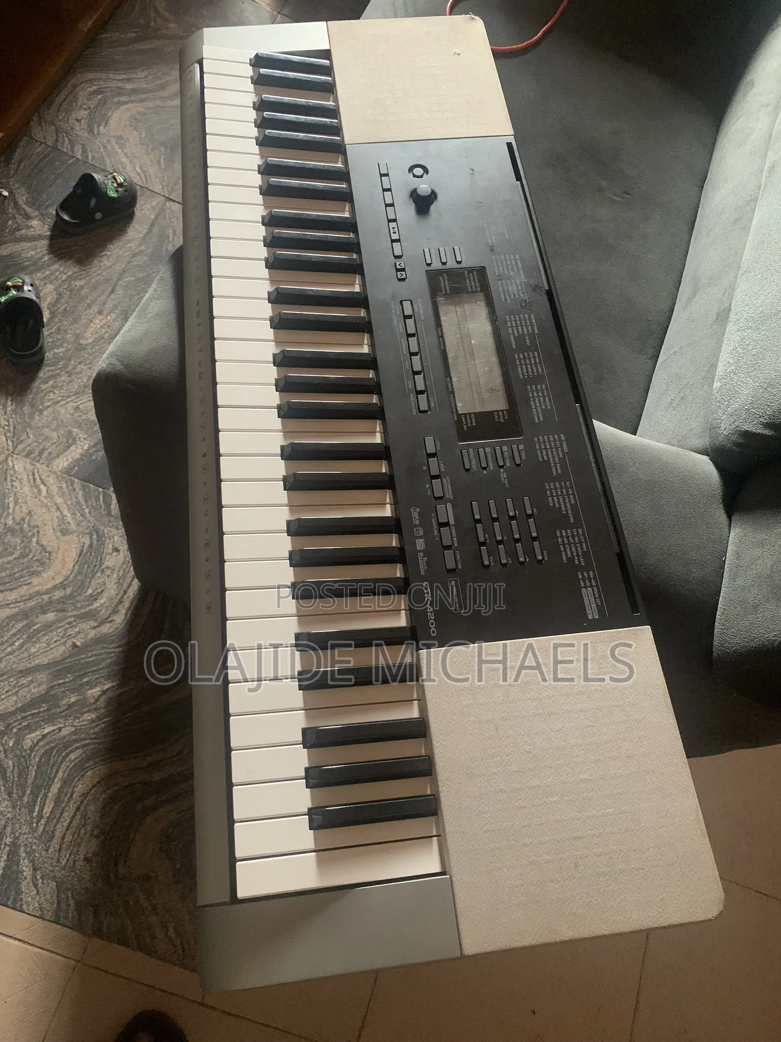 Electronic Keyboard Piano