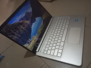 Laptop HP 14-dq2031tg 4GB Intel Celeron SSD 160GB