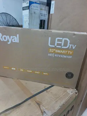 ROYAL RTV32M10P 32” Smart TV Modern Family Entertainment