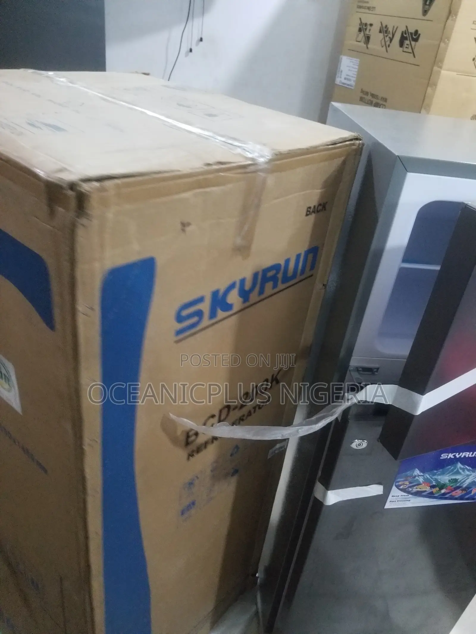 Skyrun BCD-200 Value Refrigerator