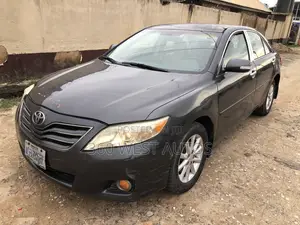 Toyota Camry 2009 Gray
