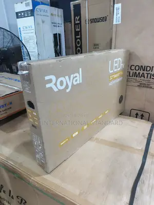 ROYAL RTV32M10P 32 Inch Smart Television Home Media Center
