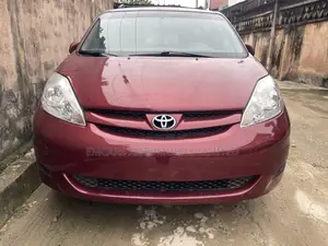 Toyota Sienna CE FWD 2006 Red