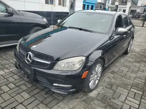 Mercedes-Benz C300 2009 Black