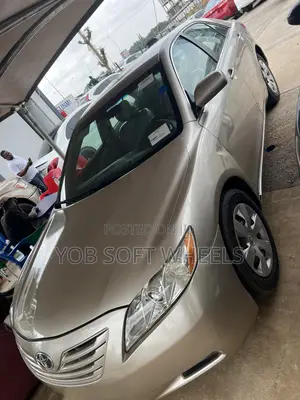 Toyota Camry LE 4dr Sedan (2.4L 4cyl 5A) 2008 Gold