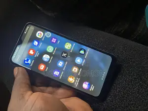 Samsung Galaxy A70 128 GB White