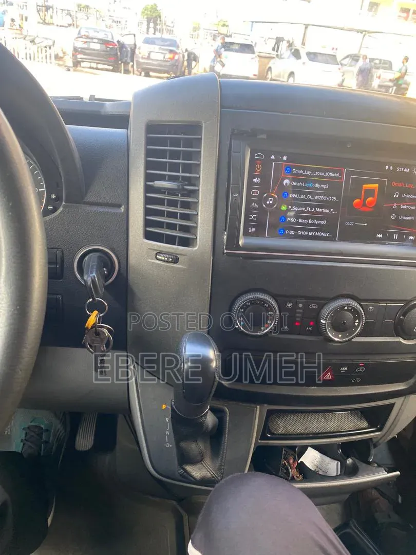 Mercedes-Benz Sprinter 2011 White