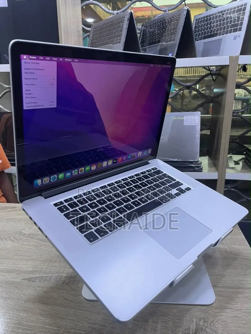 Laptop Apple MacBook Pro 2015 16GB Intel Core i7 SSD 512GB